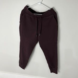 LuluLemon joggers size 10 purple with pockets